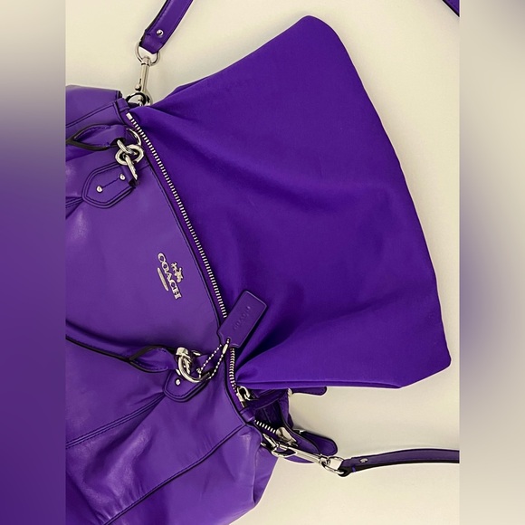 COACH Bright Purple Carryall In Smooth Relaxed Leather - Picture 11 of 14